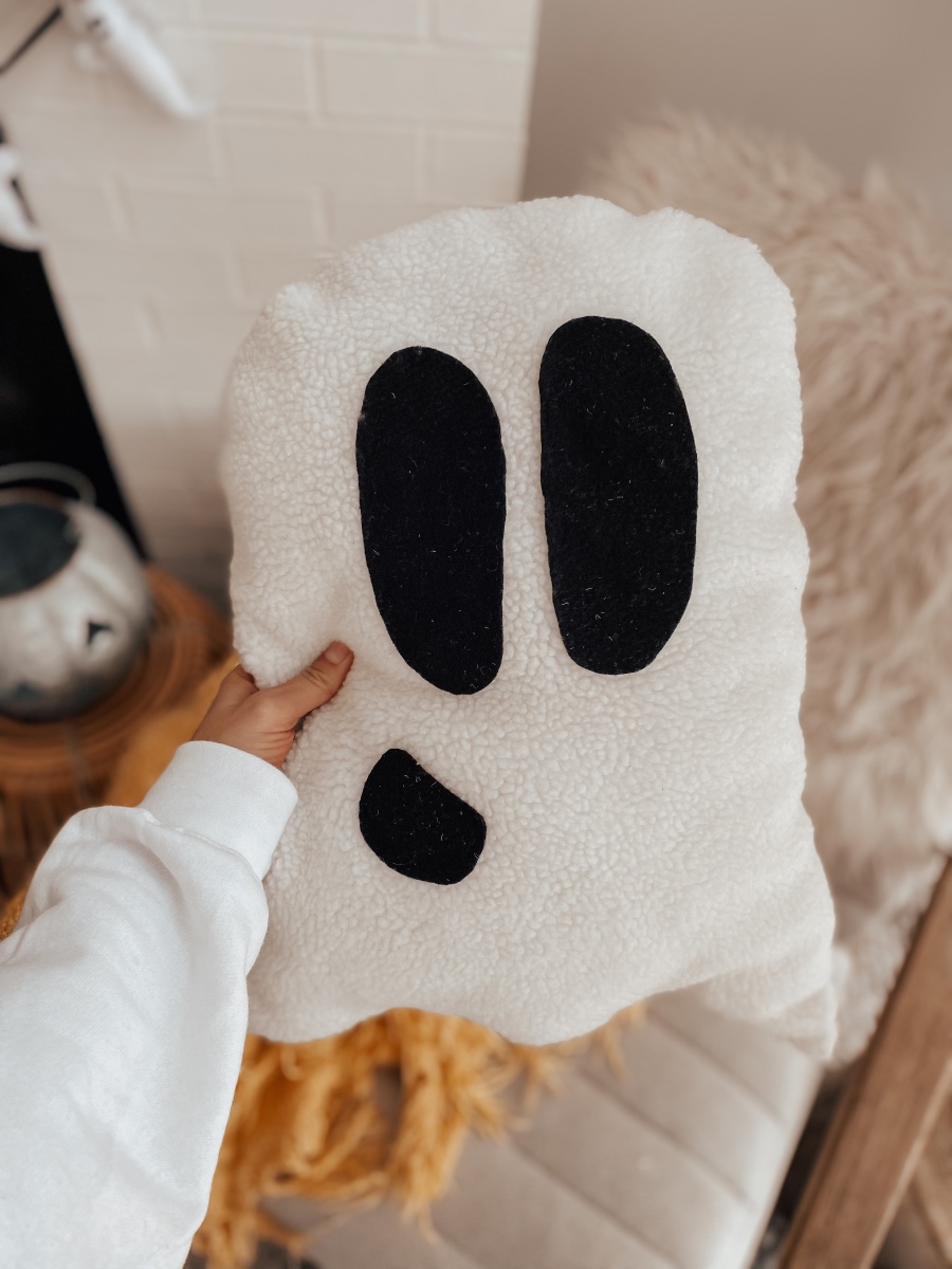Urban Outfitter's Ghost Pillow Dupe! - The Blush Home - A Home 